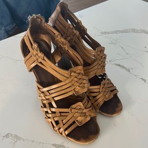 Tory Burch wedge sandals 9.5